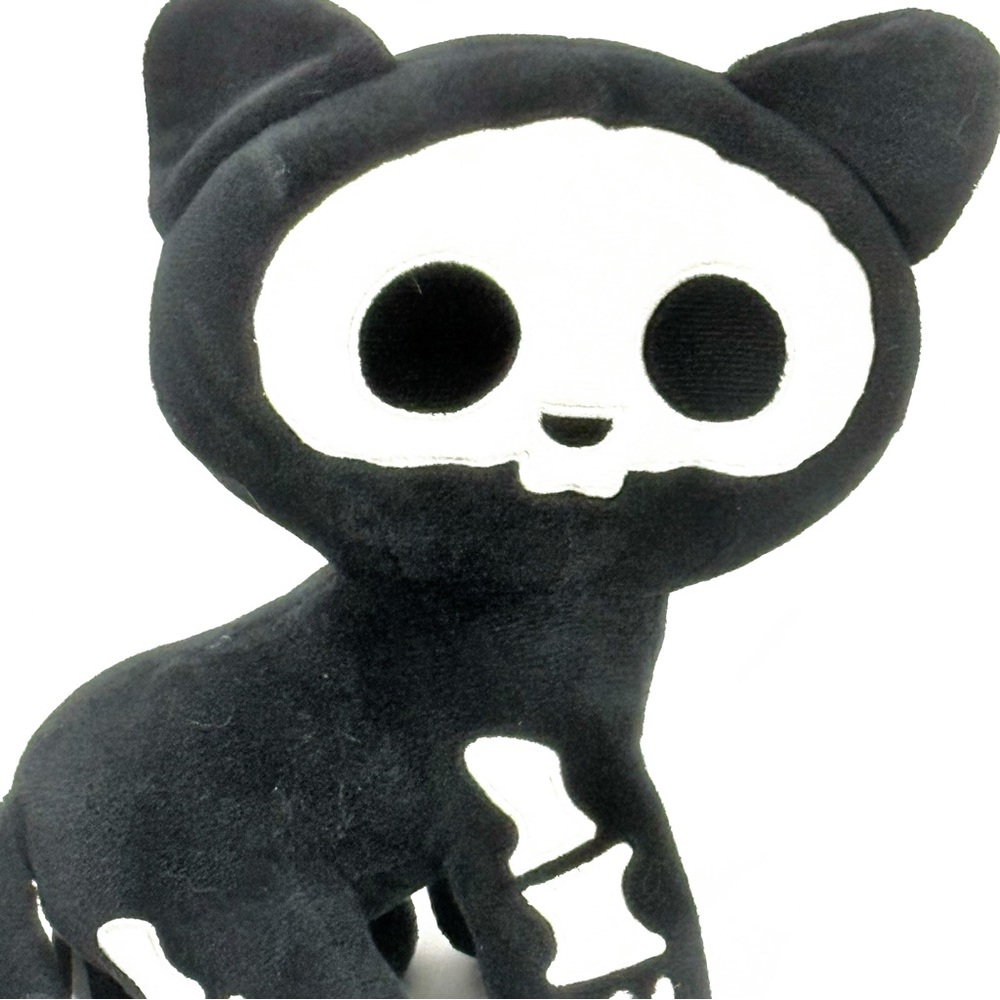 Skelanimals Deluxe Walking Kit The Cat Black and White Skeleton Cat Plush Toy